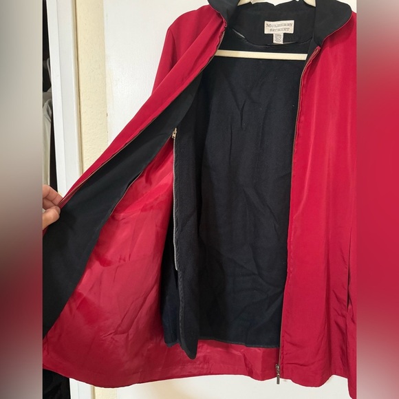 Mulberry Street Red Zip-Front Jacket,Size Small - Picture 11 of 12